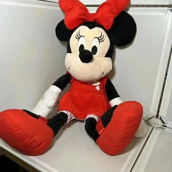 Disney's Minnie Mouse Valentine's Day 18 Inch Plush - Picture 1 of 5